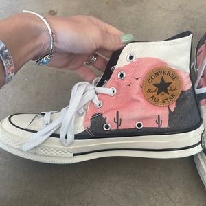 Women’s 7.5 Chuck Taylor high tops